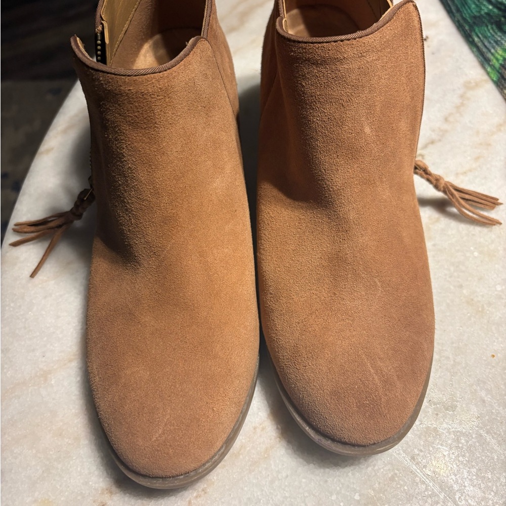 Vionic Tan Suede Ankle Booties